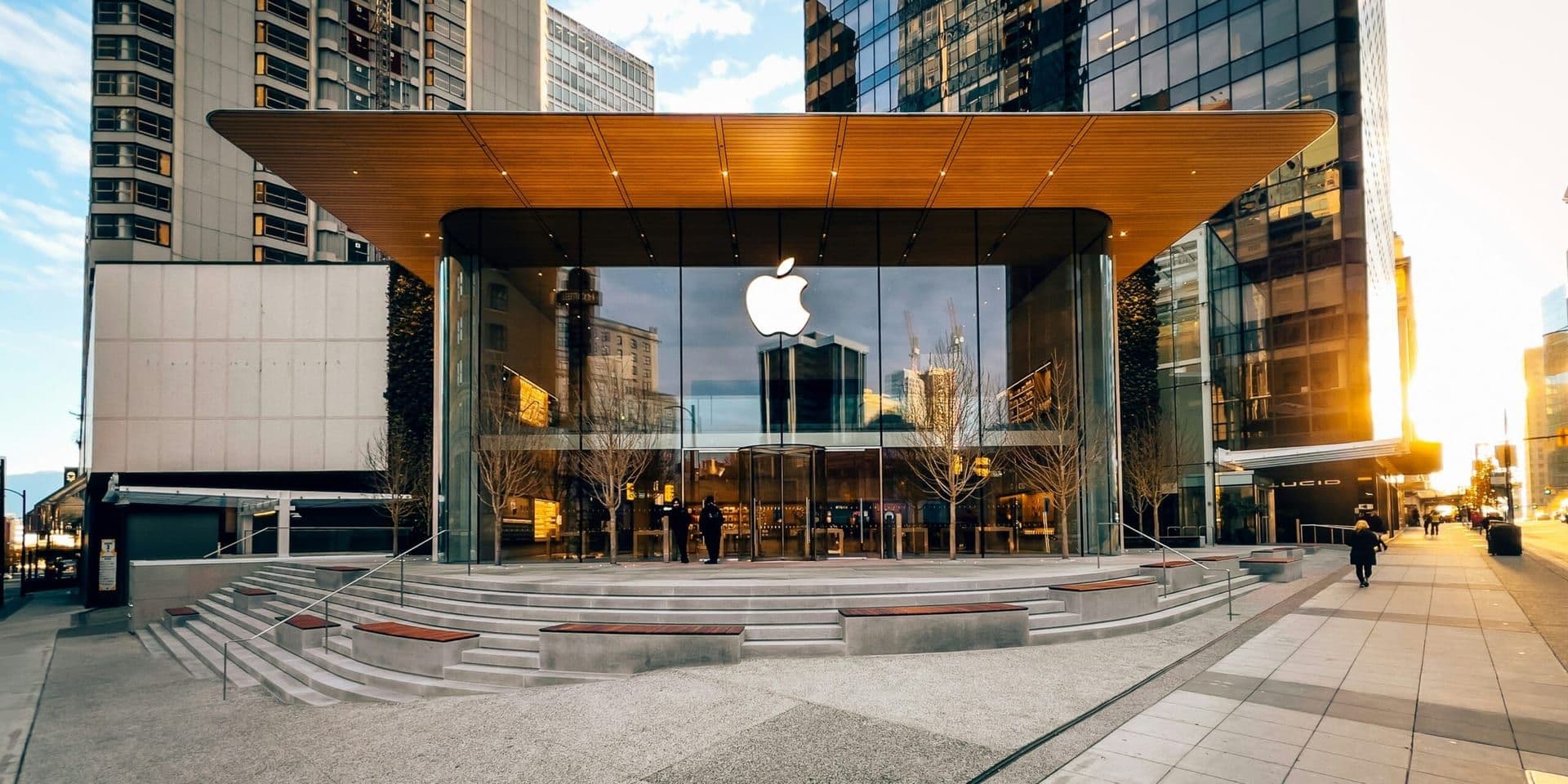 Apple Restructures ESG Leadership as Lisa Jackson Announces Retirement After Over a Decade of Influence