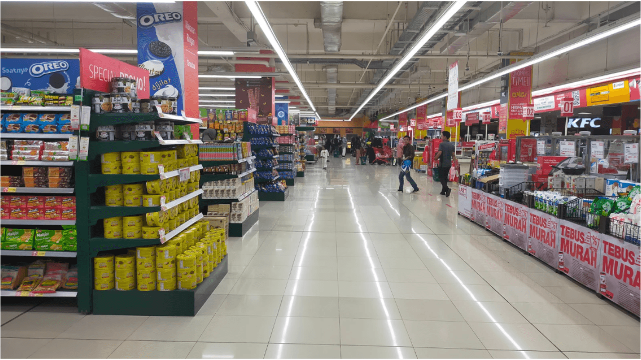 Autonomous retail store