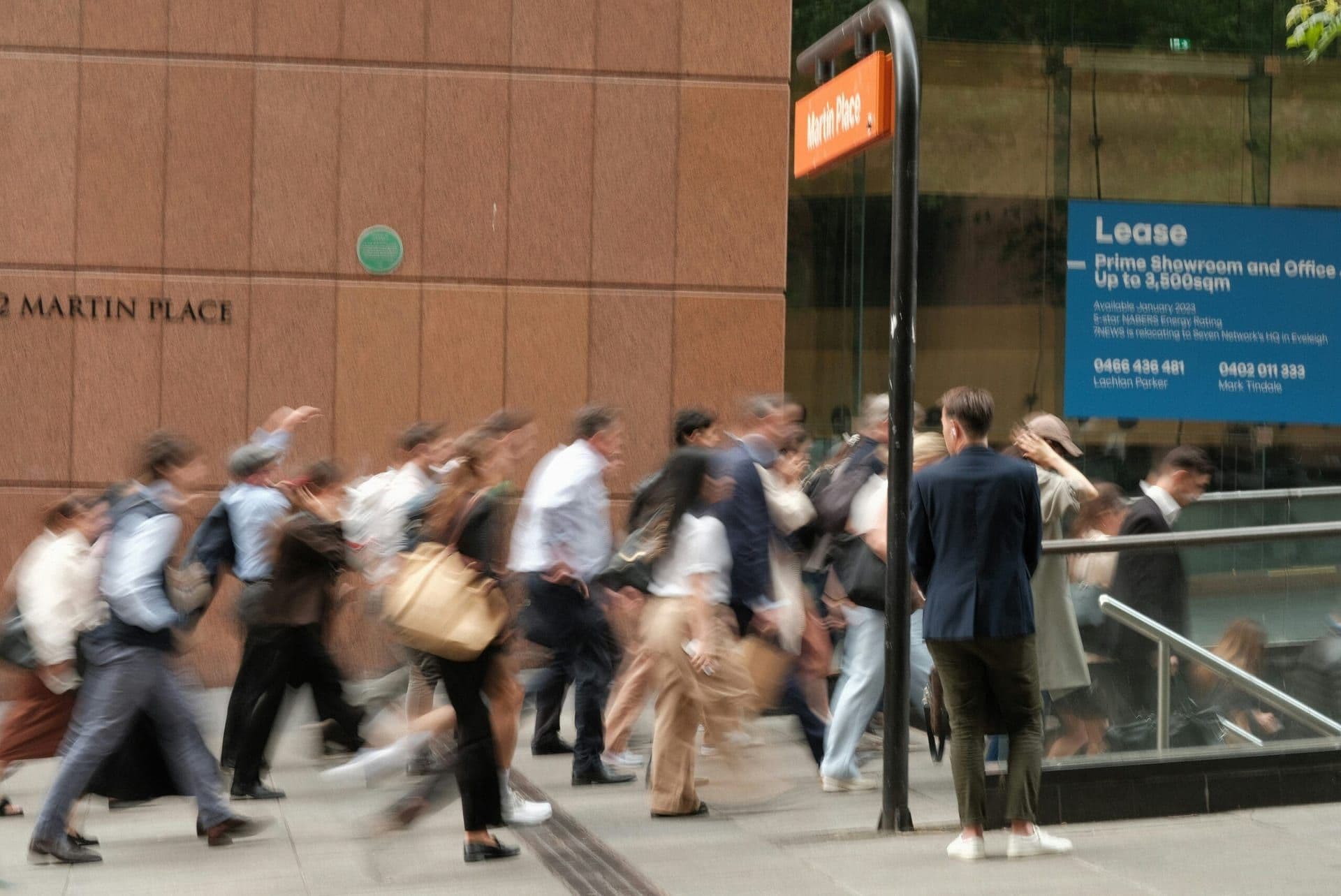 U.S. Job Market Surges, Alleviating Concerns of Recession