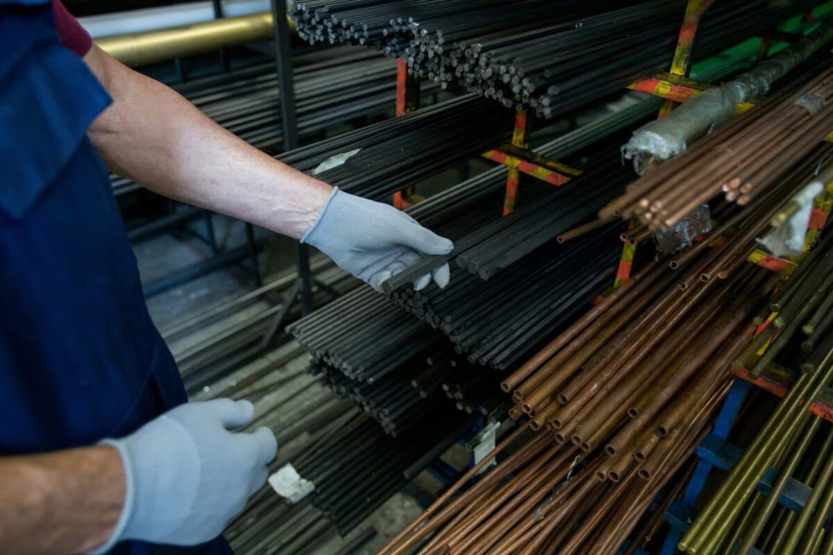 Trump Reinstates 25% Tariff on Steel and Aluminum Imports