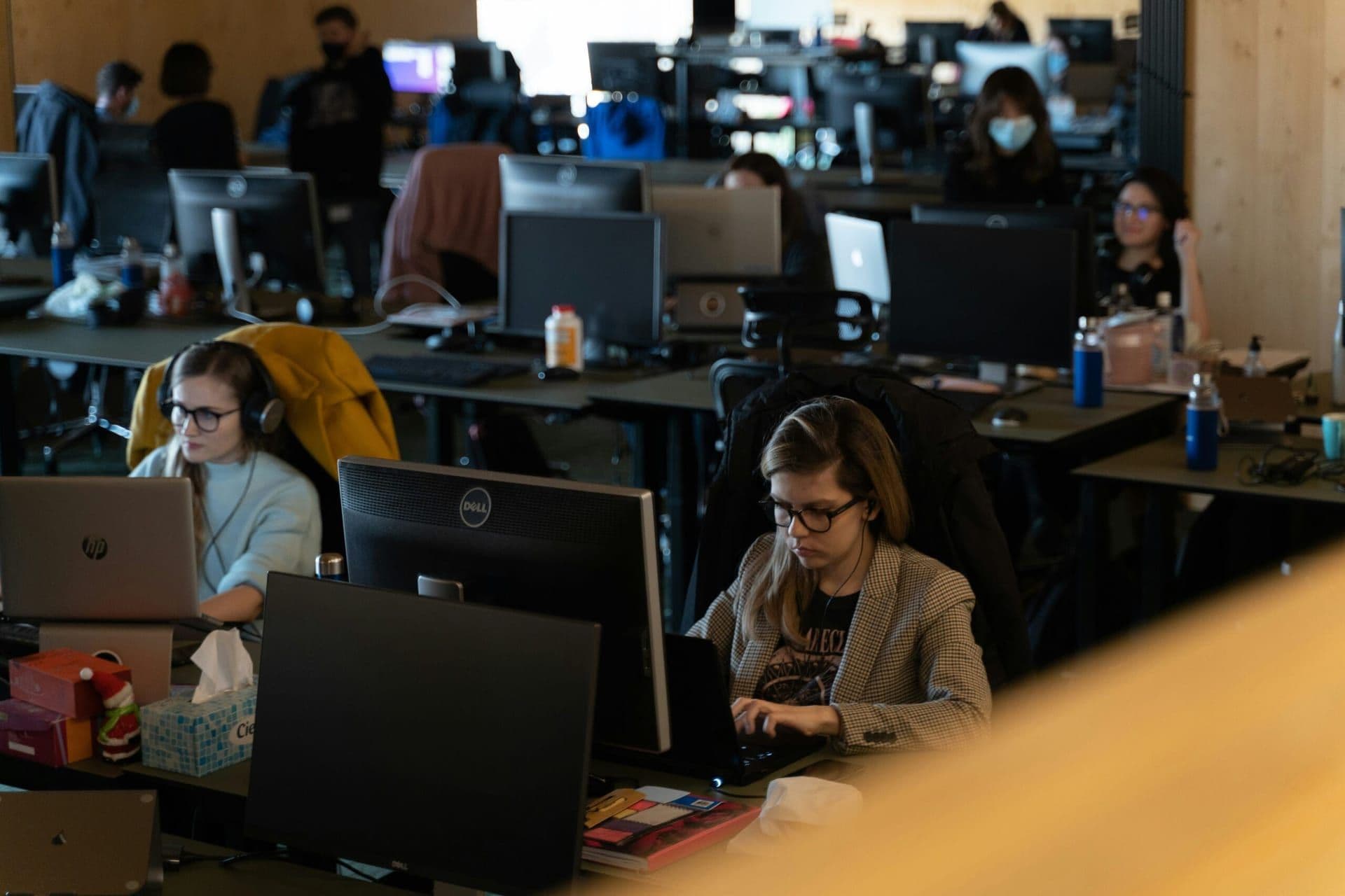 Tech Layoffs Surge as Microsoft and Google Scale Back Workforce