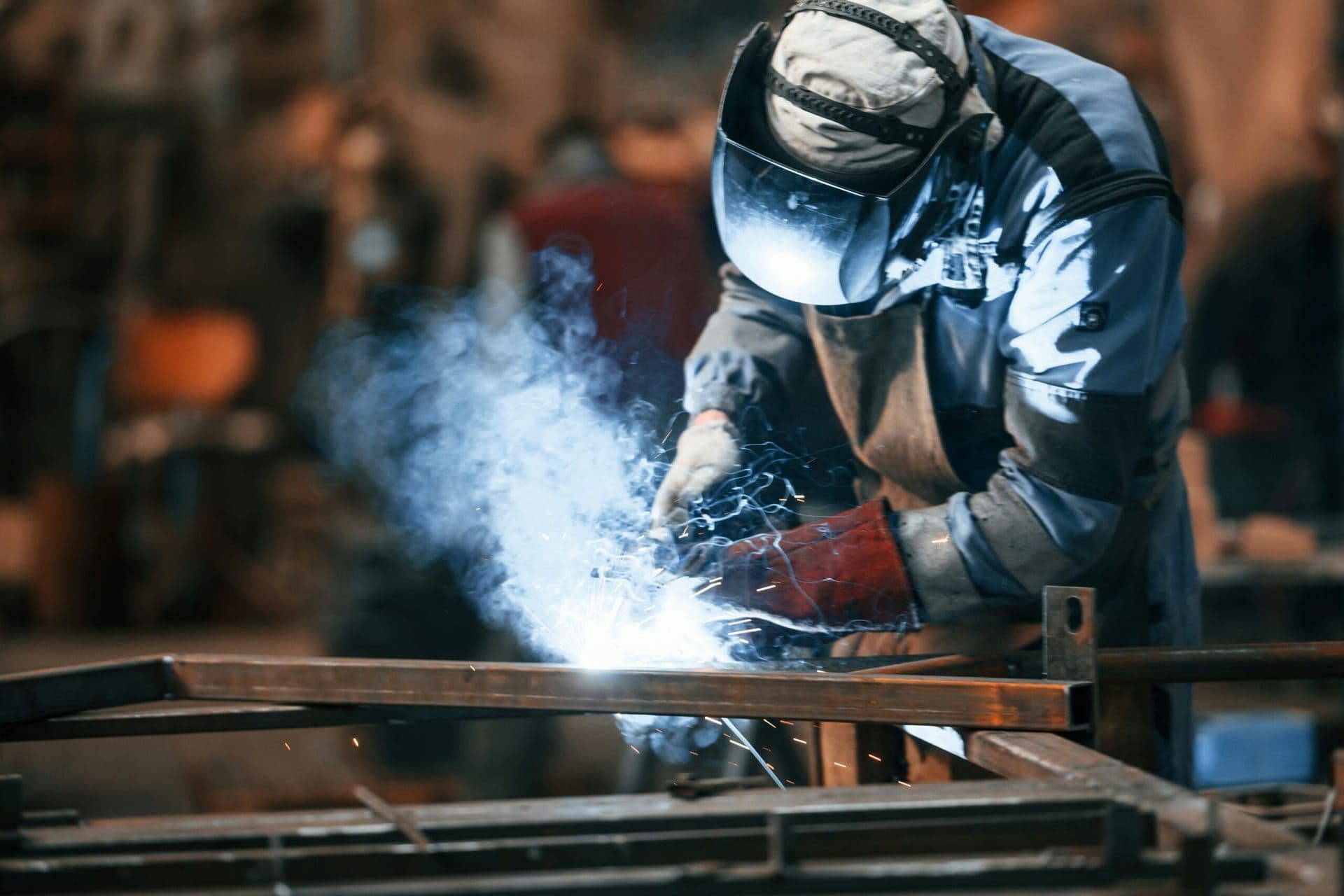 UK Government Approves Emergency Legislation to Support Steel Industry