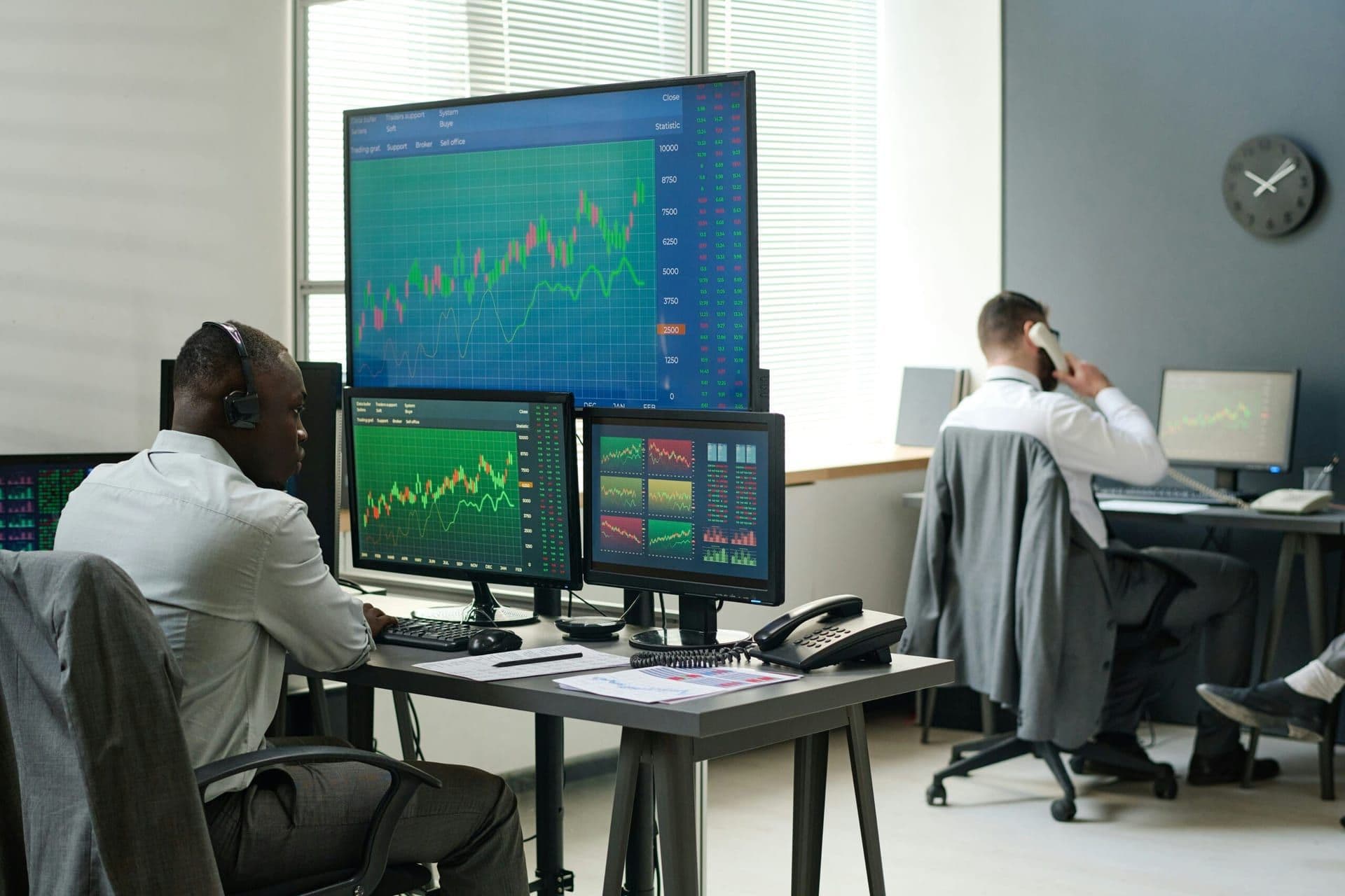 Stock Market Retreats Amid Rising Yields
