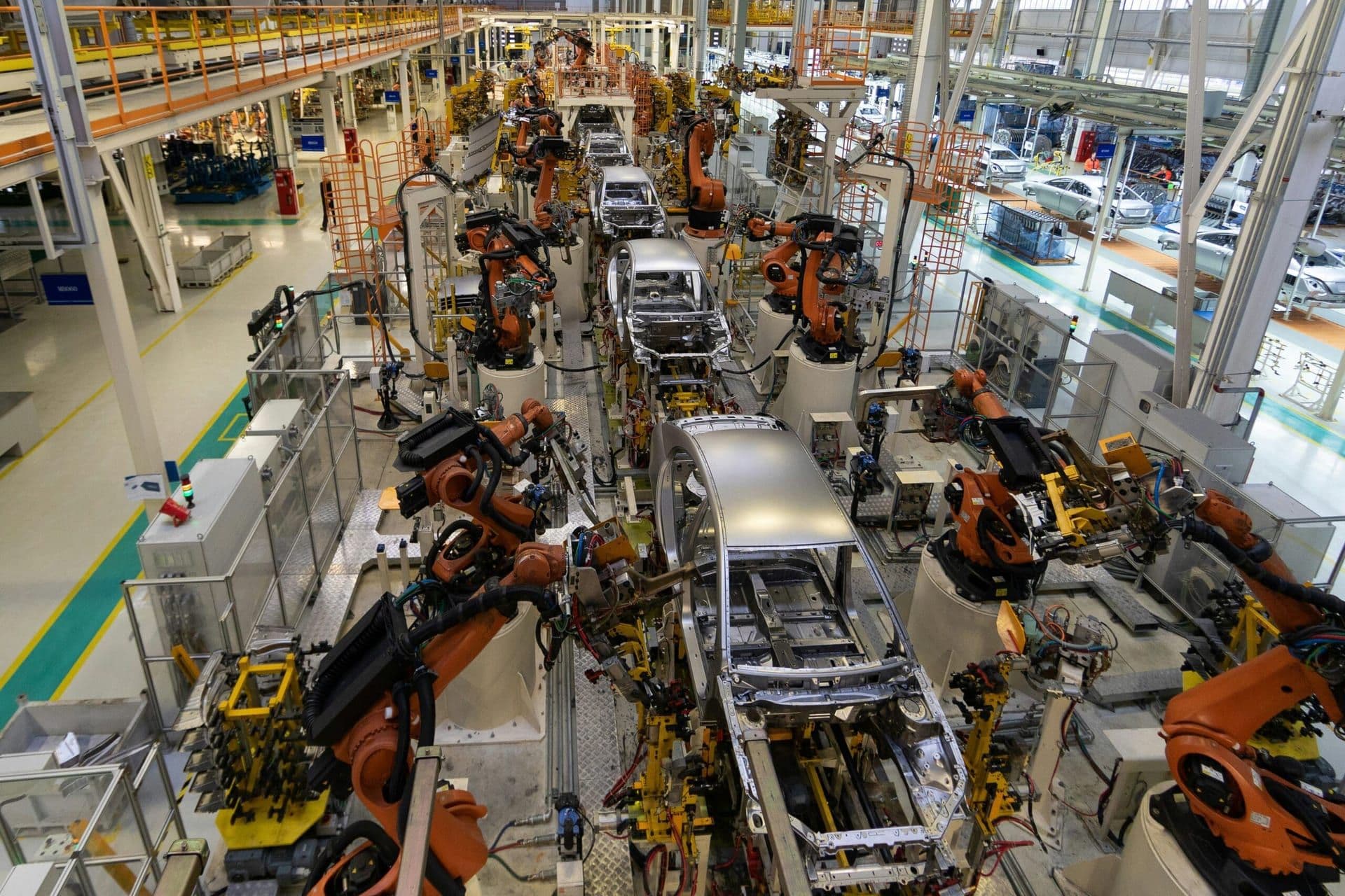 Headline: U.S. Corporations Cut Jobs Amid Increasing Automation and AI Adoption