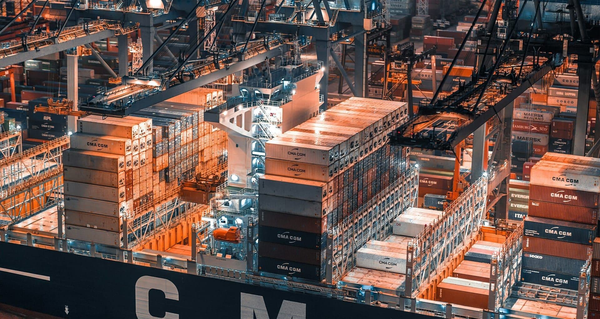US Manufacturing Struggles as Tariff Disruptions Persist