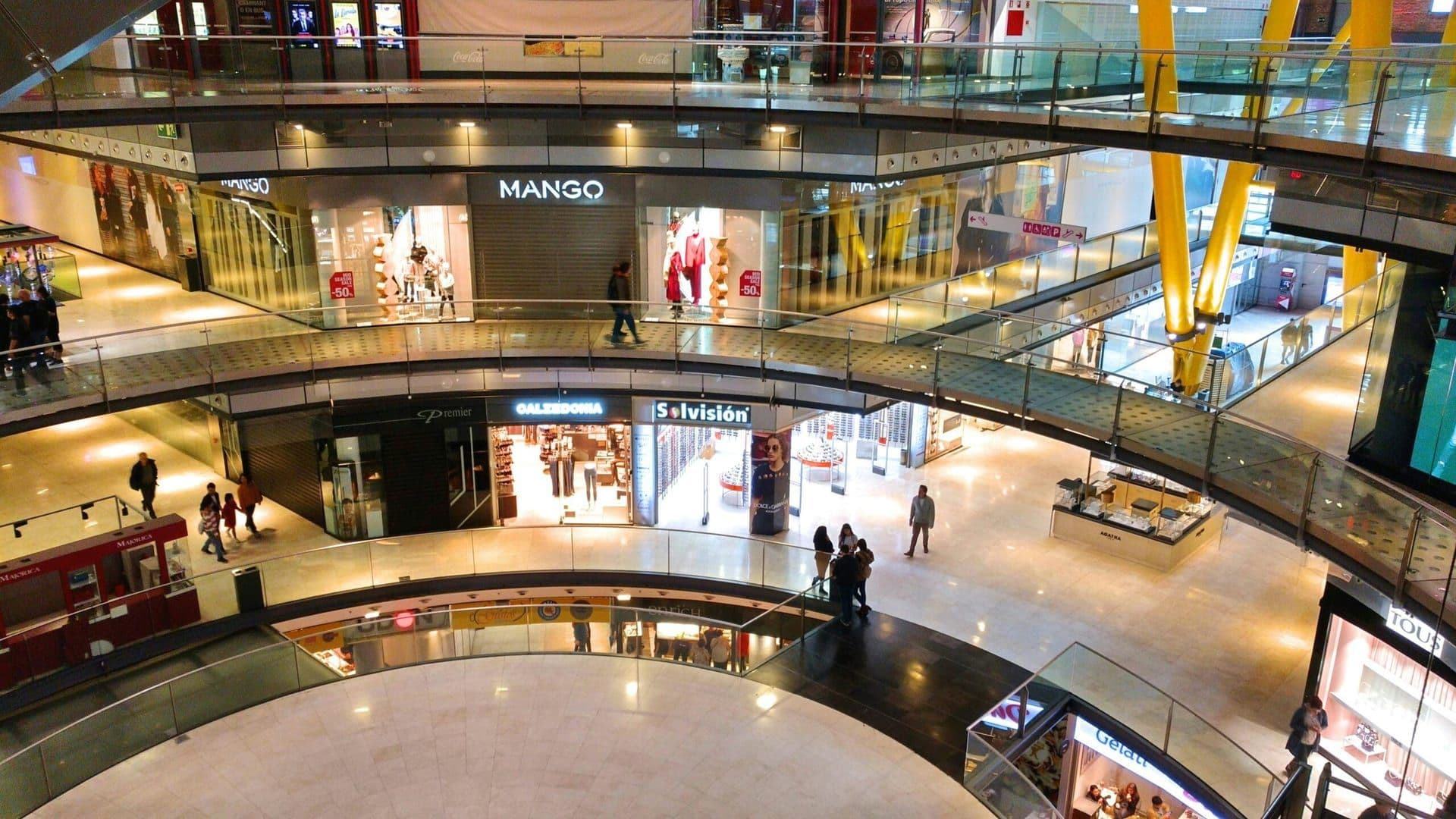 UK Retail Sales Show Modest Growth Amid Economic Challenges